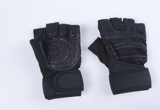 CHINA Turnhallen-Sport-Schutzausrüstungs-/halb Finger-Handschuh für Dummkopf-Übungs-Gewichtheben fournisseur